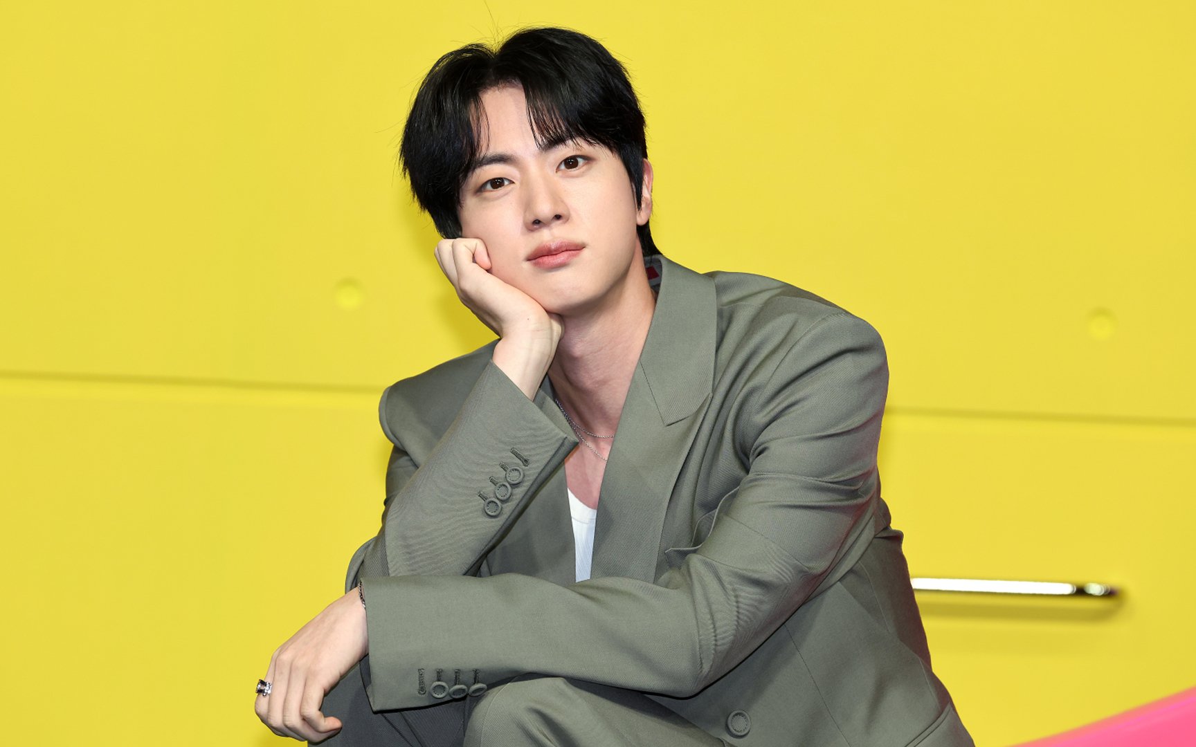 Jin BTS meluncurkan daftar lagu untuk album solo ke -2 'Echo' Jin BTS meluncurkan daftar lagu untuk album solo ke -2 'Echo'