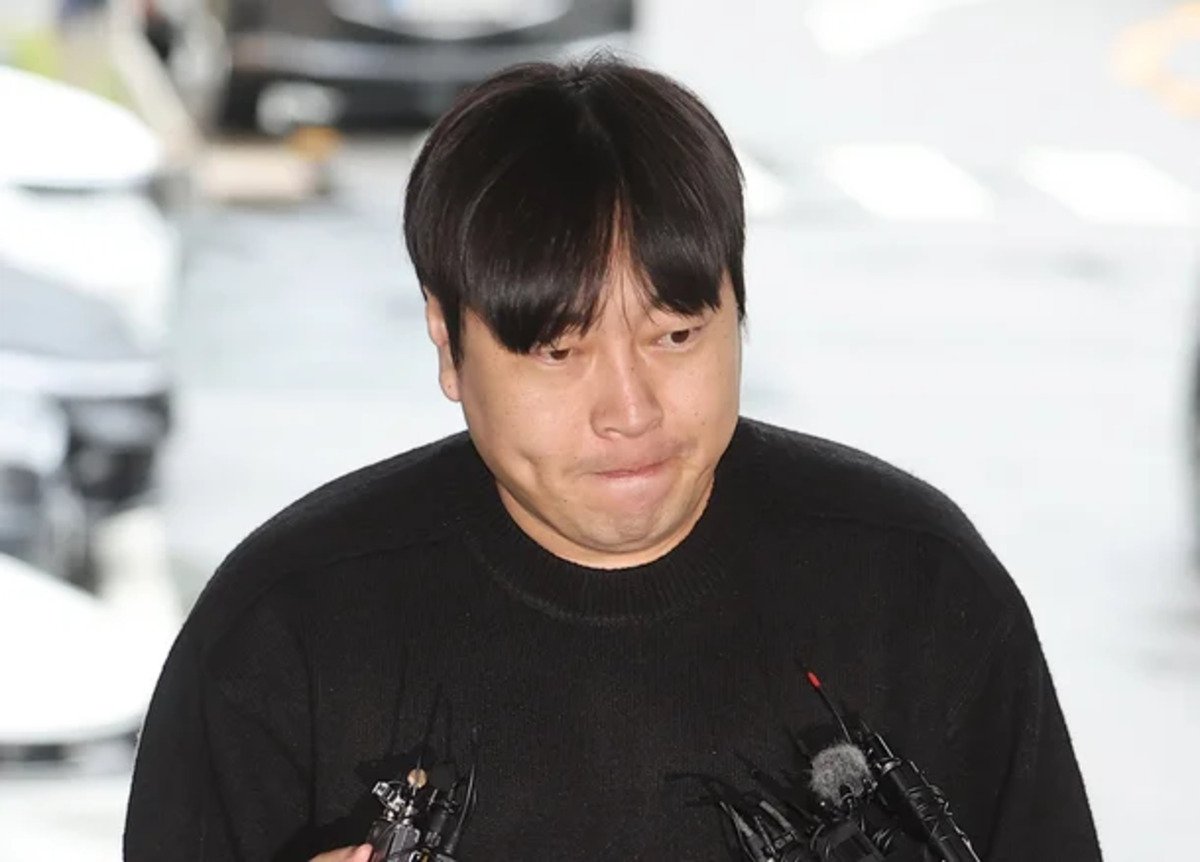 Lee Jin Ho, yang meminjam 100 juta KRW (sekitar $ 70.622) dari Jimin BTS untuk perjudian ilegal Lee Jin Ho, yang meminjam 100 juta KRW (sekitar $ 70.622) dari Jimin BTS untuk perjudian ilegal