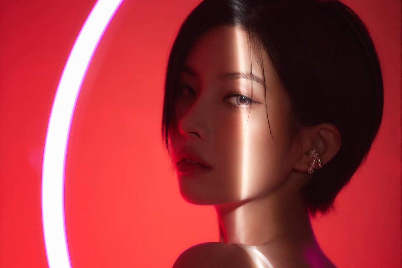 (G) i-dle's soyeon memikat dengan potongan bob bertumpuk yang menakjubkan