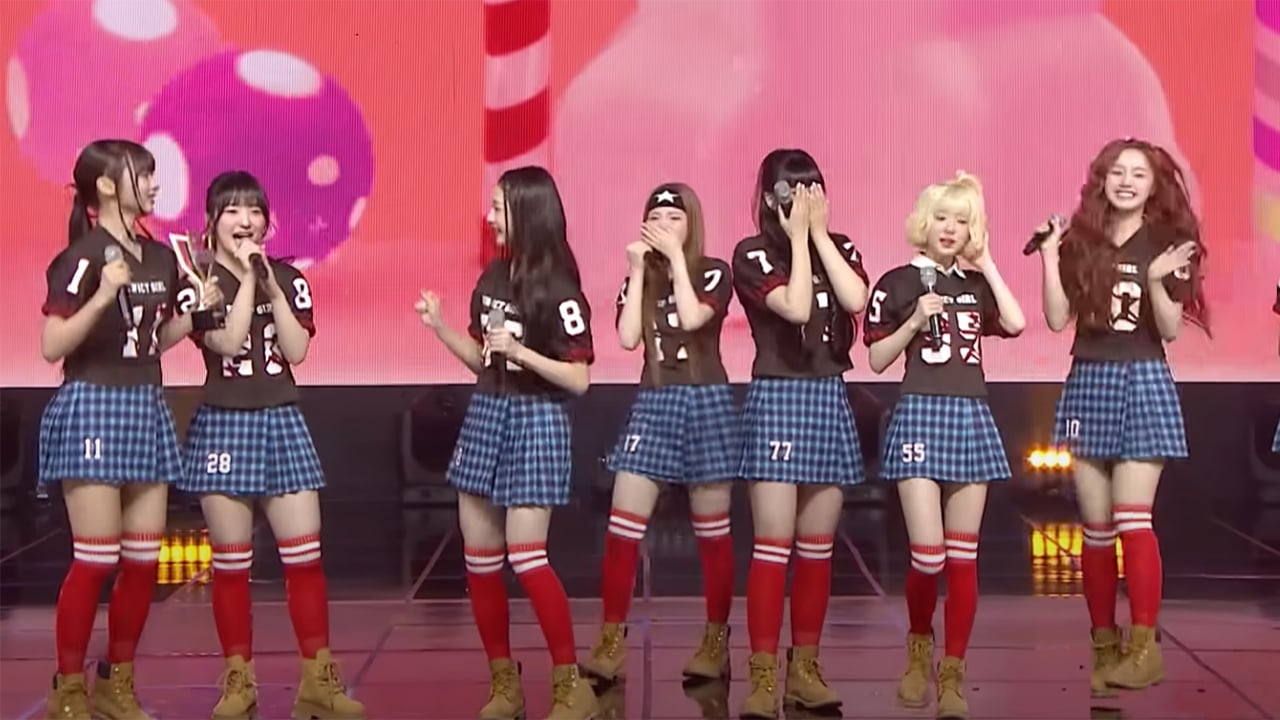 UNIS membawa pulang kemenangan pertunjukan musik pertama mereka UNIS membawa pulang kemenangan pertunjukan musik pertama mereka