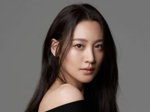 Soo Hyun (Claudia Kim)