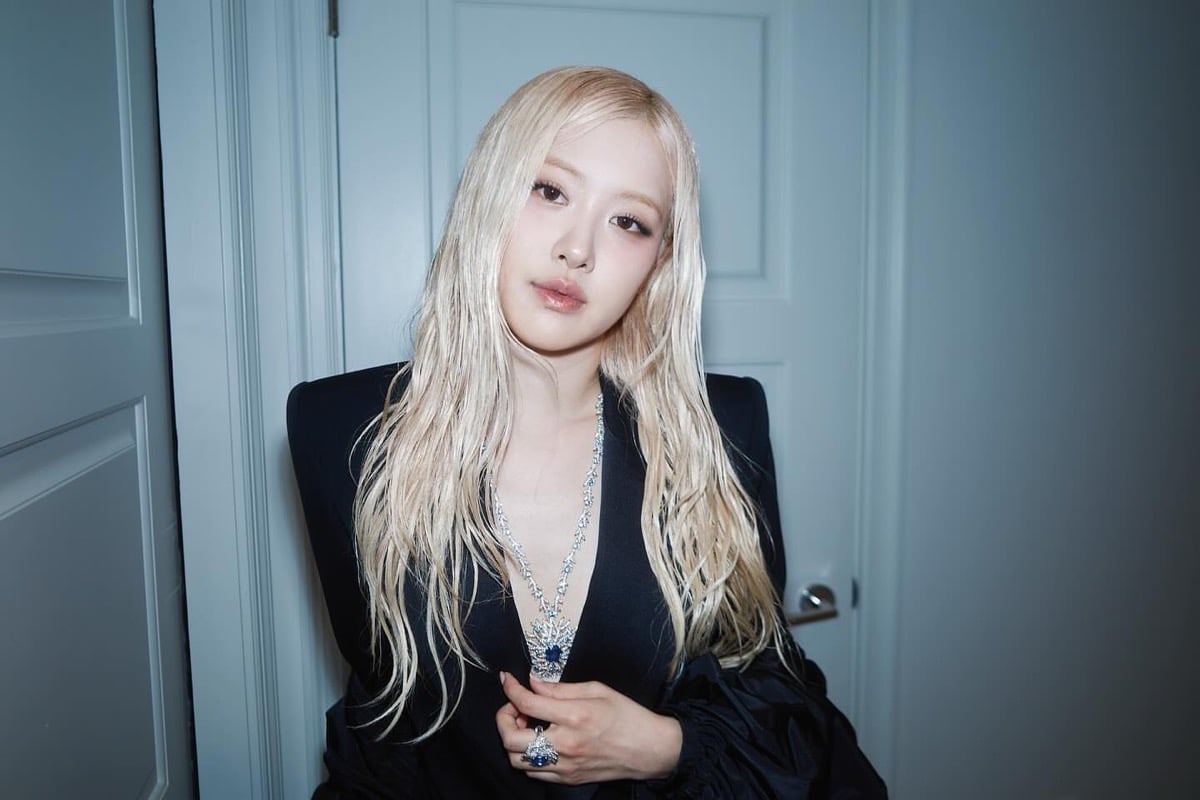 Rosé mempesona di Met Gala 2025 dengan YSL dan Tiffany & Co.