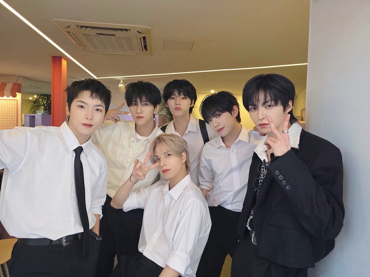 E’Last bersiap untuk comeback yang funky dengan teaser ‘Crazy Train’ E’Last bersiap untuk comeback yang funky dengan teaser ‘Crazy Train’