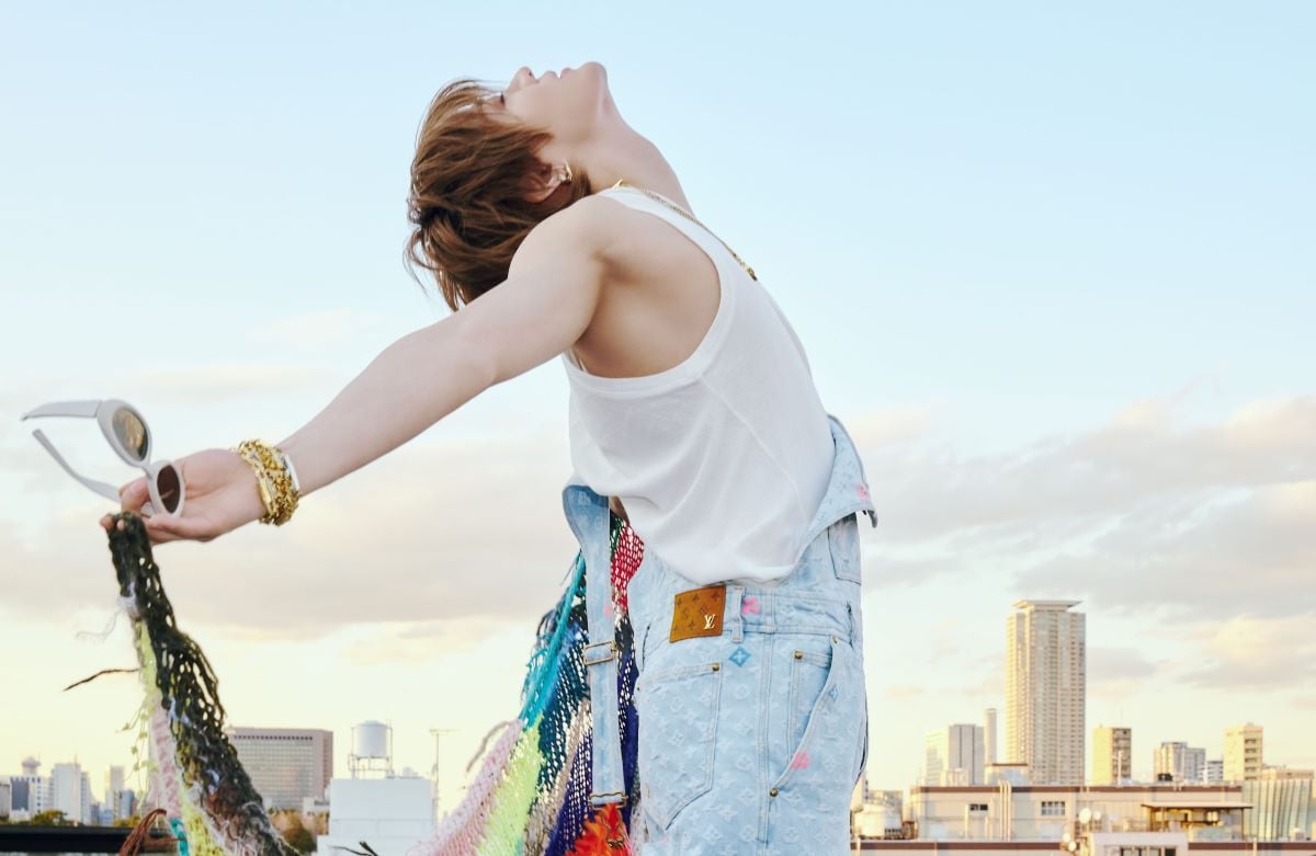 NCT’s Yuta menggoda single yang akan datang ‘Twisted Paradise’ dengan film konsep berani