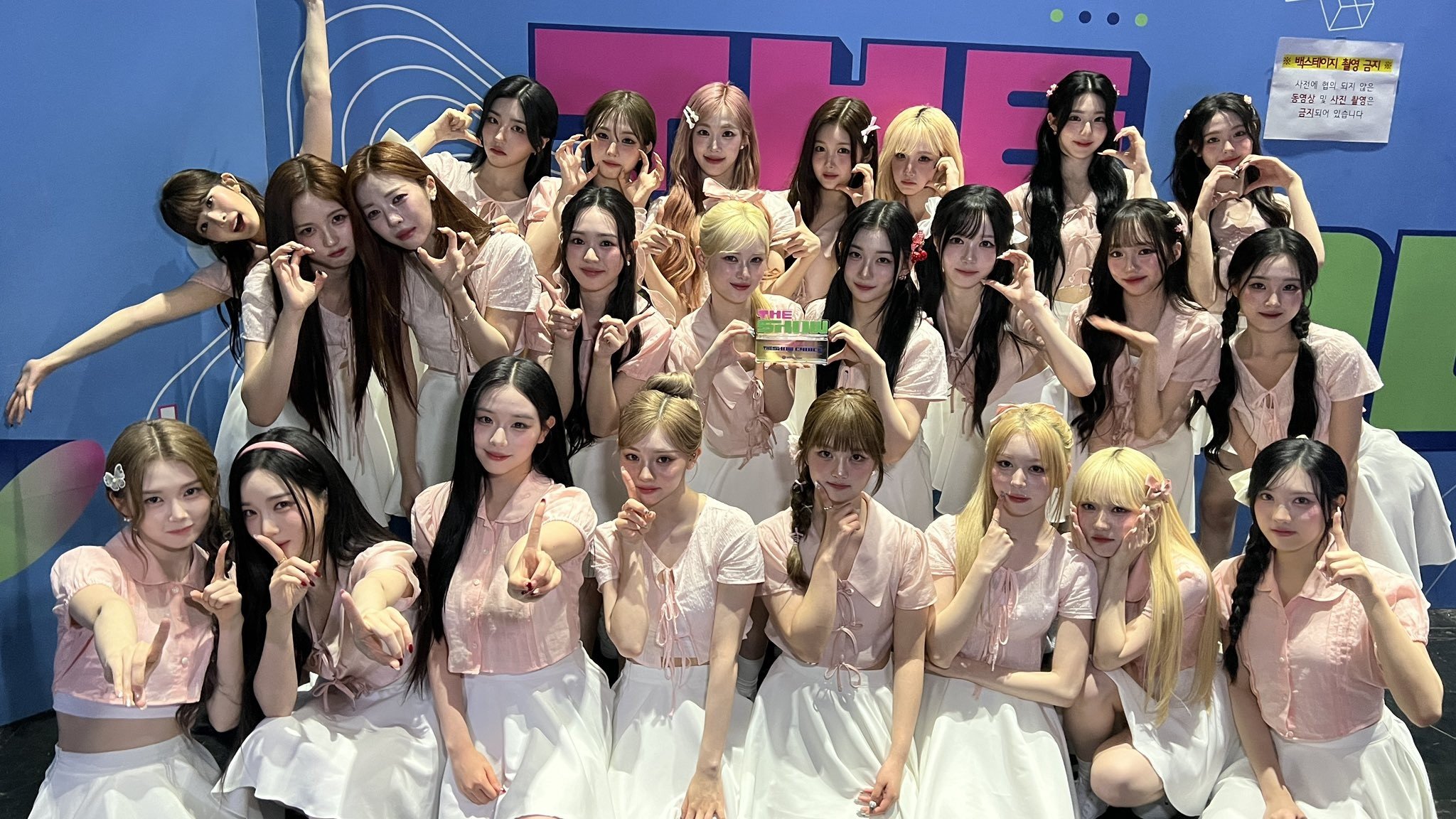 Triples membawa pulang Pertunjukan Musik Pertama Menang untuk 'Are You Alive' di 'The Show'