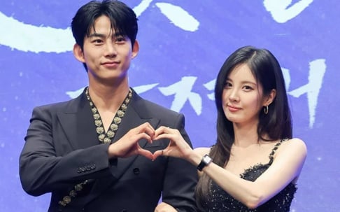 Seohyun, Taecyeon