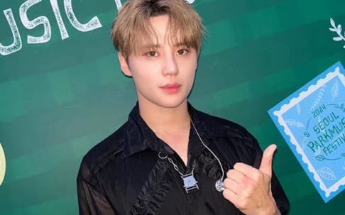 Junsu (XIA)