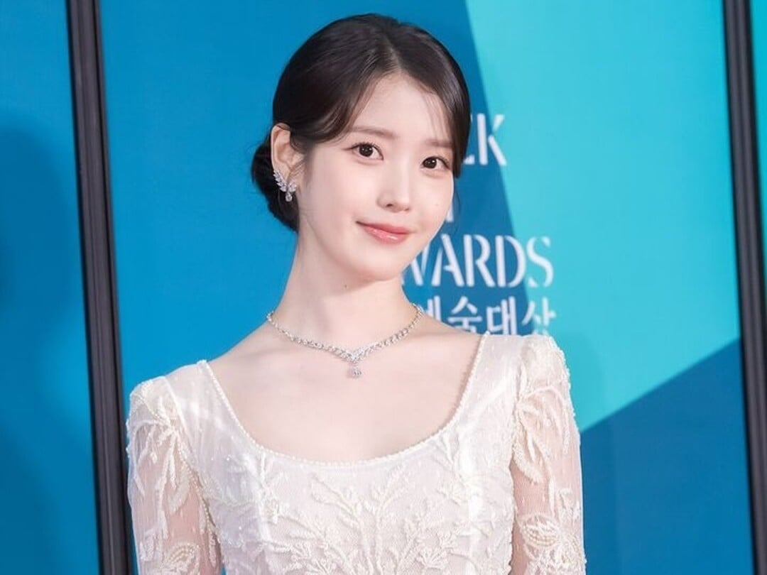 IU talks about shrinking height | allkpop