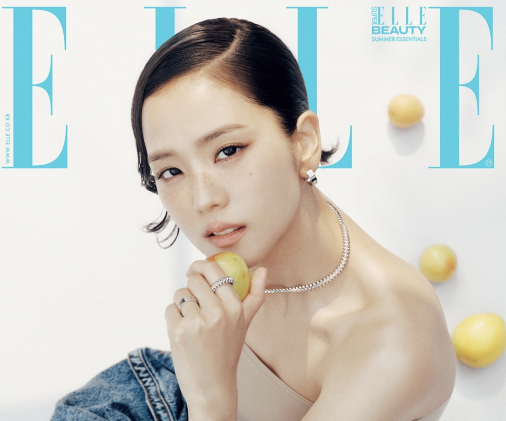 Jisoo BLACKPINK di ELLE Juli: Keindahan, Diri, & Tur "DEADLINE"