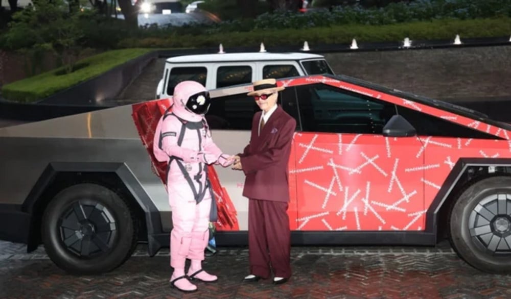 G-Dragon's Cybertruck Viral, Disorot Elon dan Maye Musk
