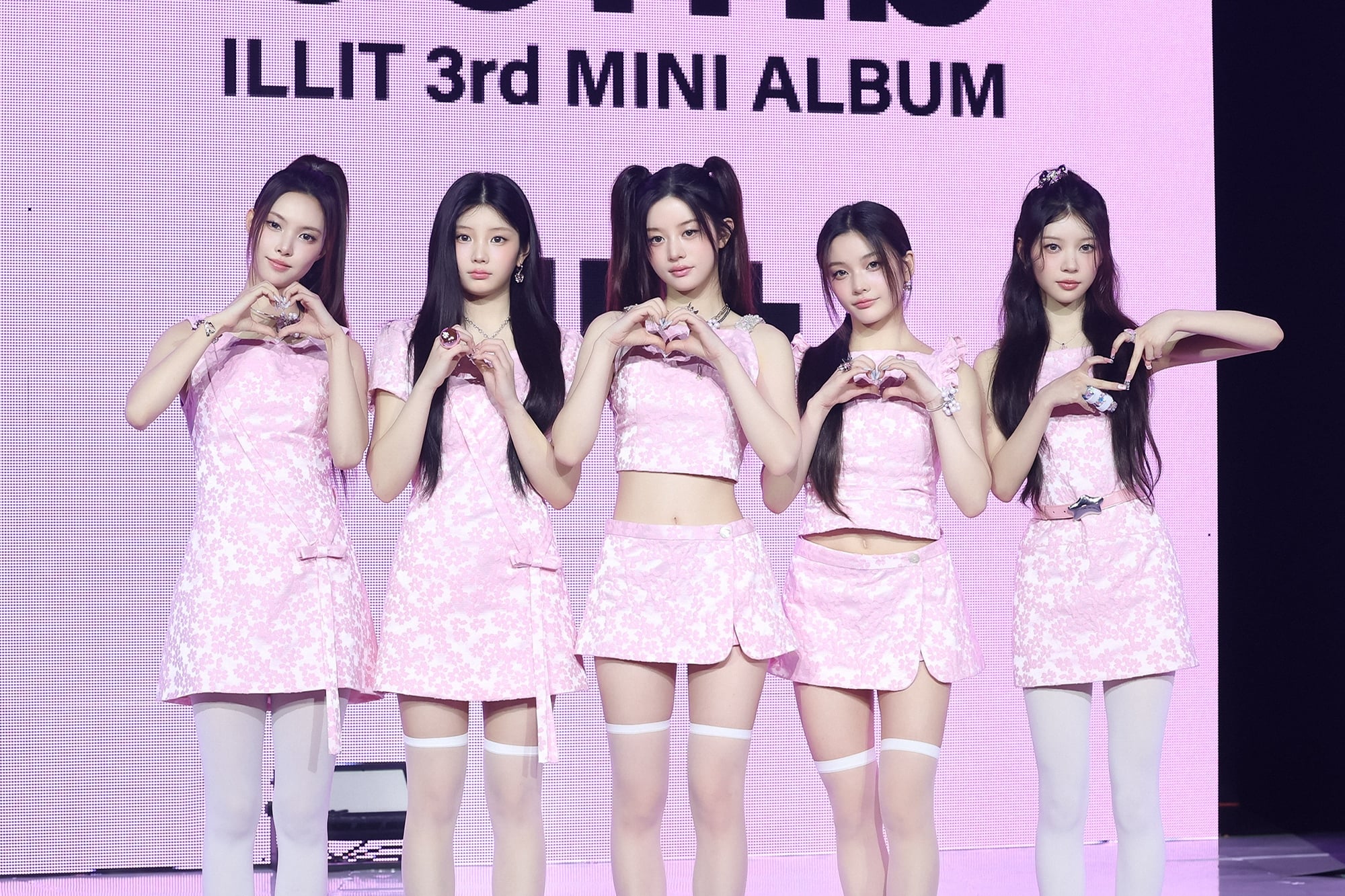 ILLIT talks 3rd mini-album 'bomb' and their first impressions on