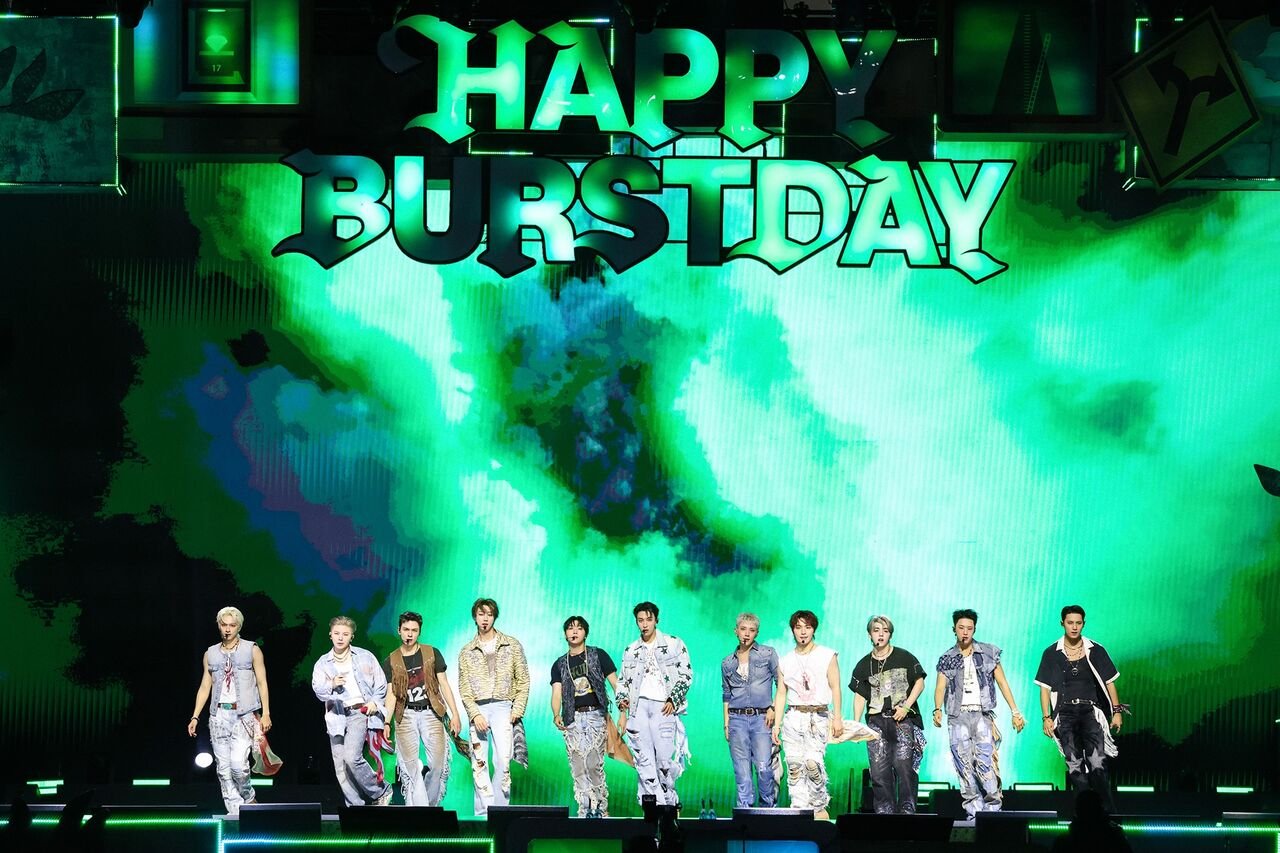 Seventeen wins with “THUNDER” + Impressive performances on
