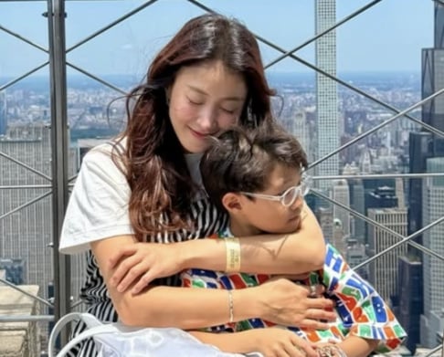 Lee Si Young