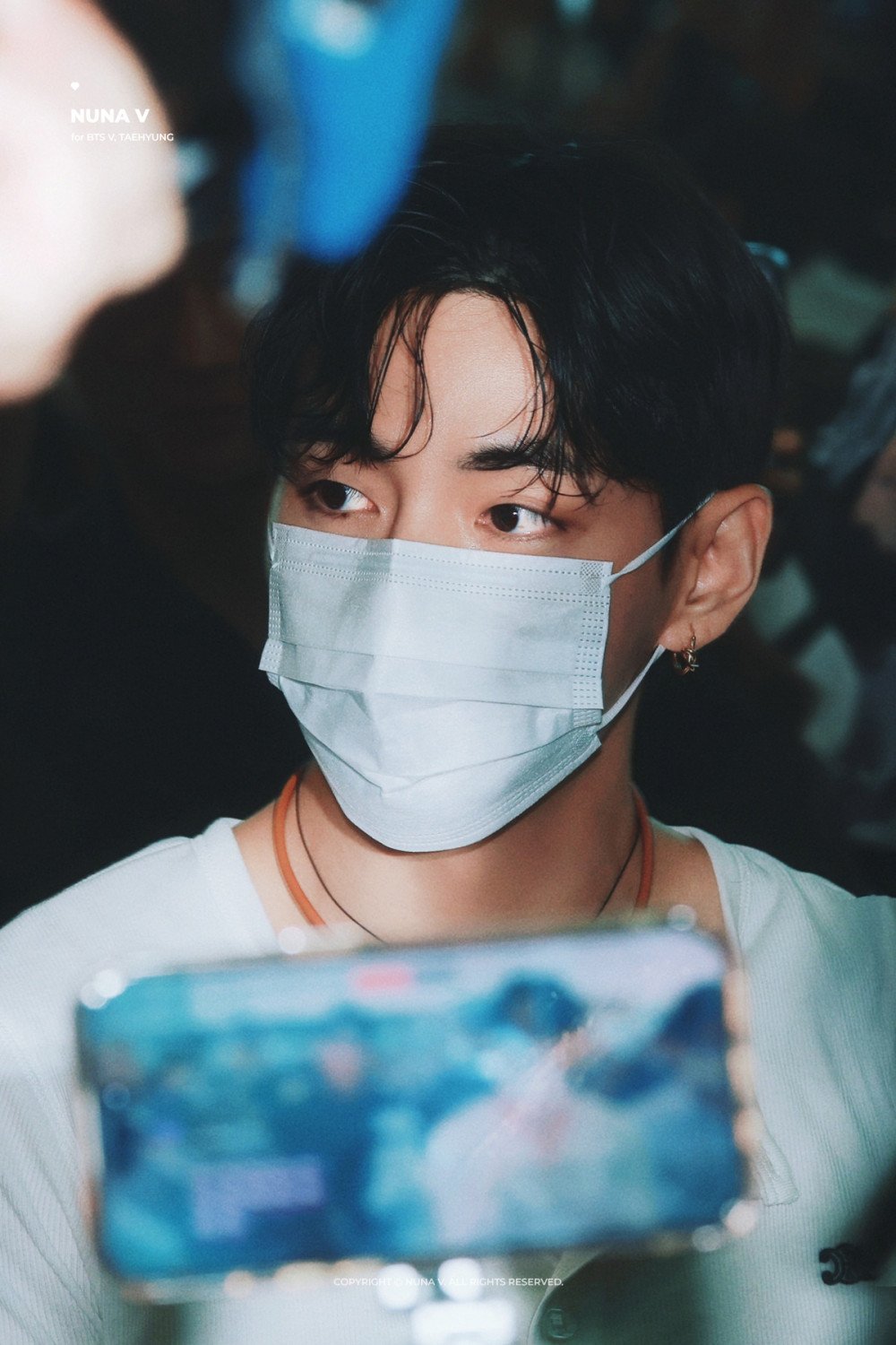 Antisipasi kehadiran V BTS di CELINE Paris