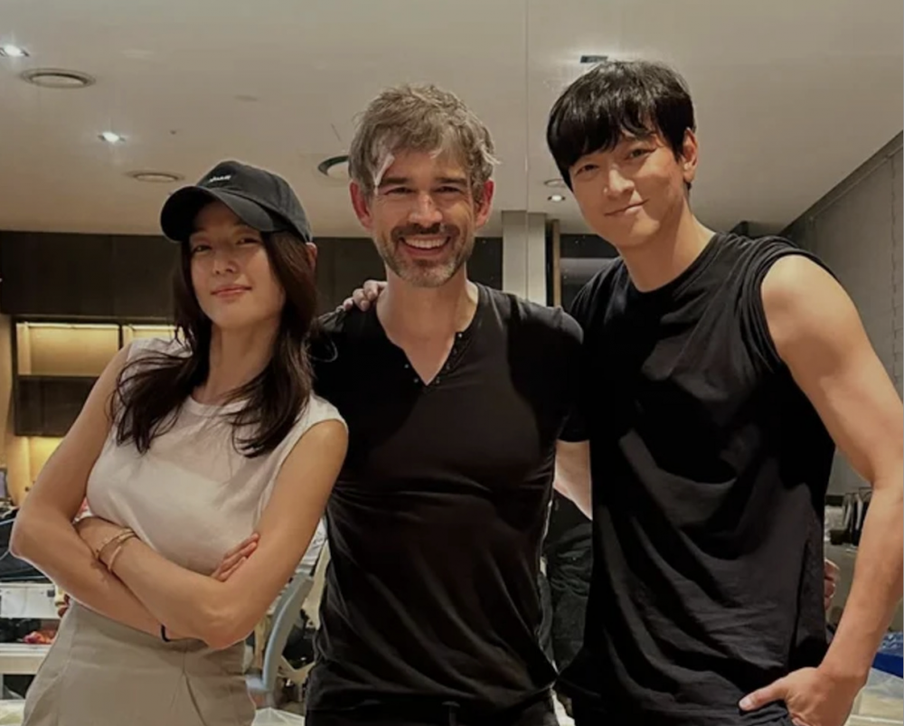 Foto Jun Ji Hyun & Kang Dong Won Viral Jelang Rilis Tempest