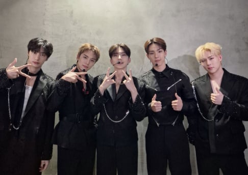 MONSTA X