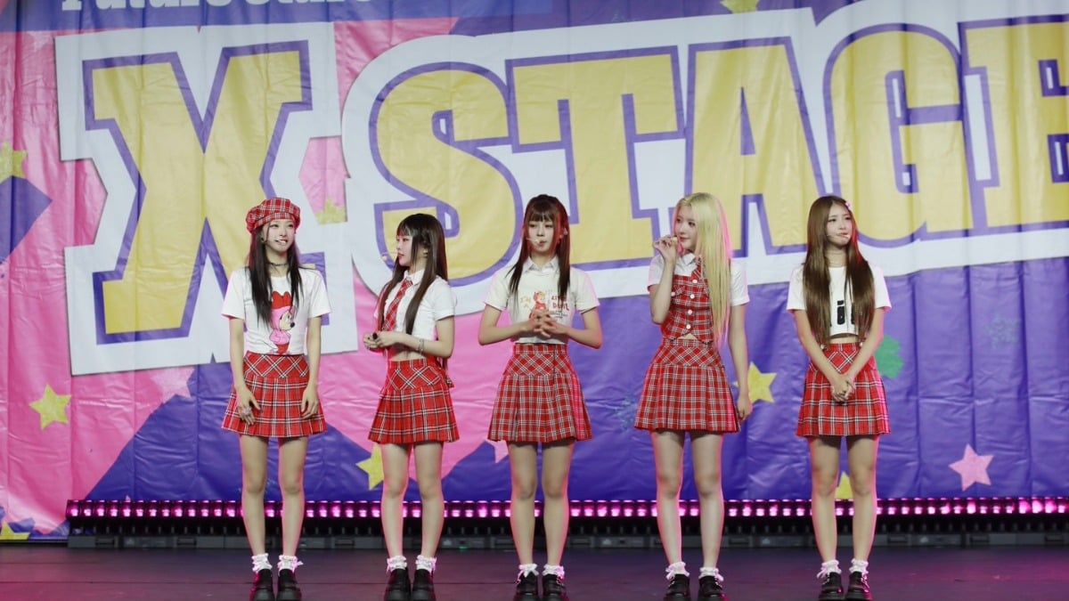 Industry official says that rookie artists 'had to pay' to perform on the X Stage during 'KCON LA 2025'