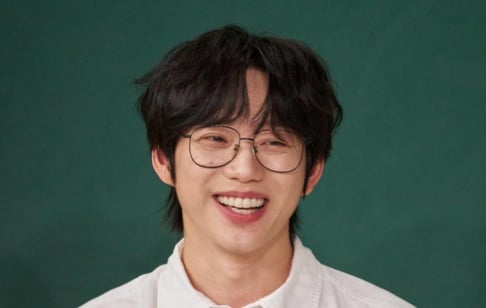 Kwon Jung Yeol, 10cm