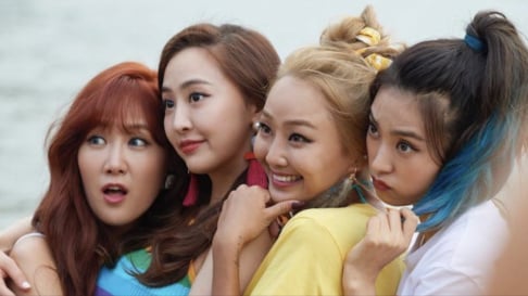 aespa, ATEEZ, f(x), i-dle, NCT Dream, Oh My Girl, Red Velvet, SISTAR, Hyolyn, TWICE, TXT
