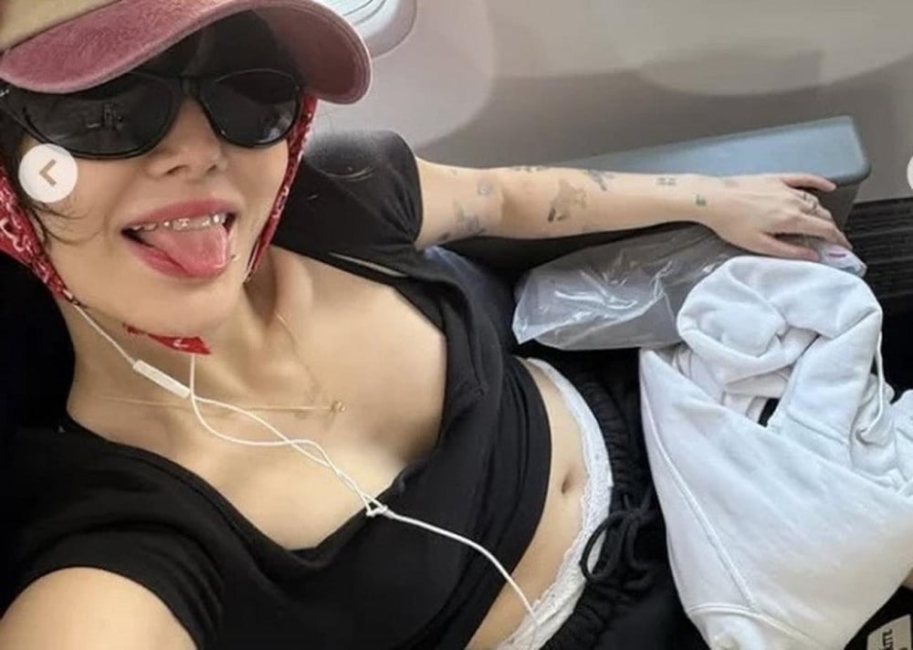 Shin Jimin (Eks AOA) Pamer Penampilan Berani & Tato Terbarunya