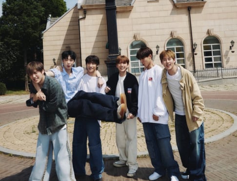 MONSTA X