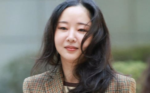 Min Hee Jin