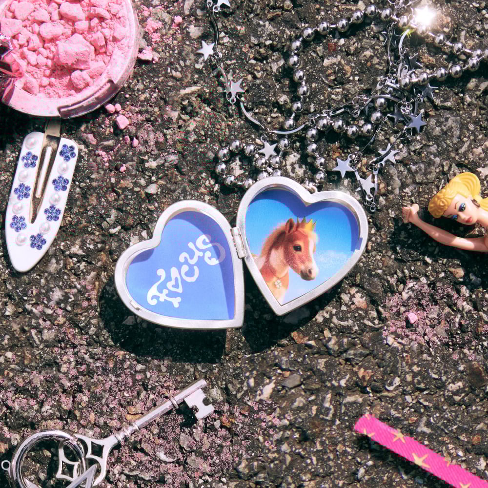 Detail konsep visual dari teaser comeback Hearts2Hearts