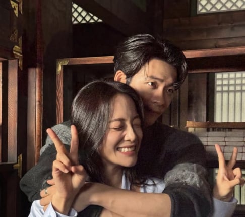 I.O.I, Kim Se Jeong, Kang Tae Oh I.O.I, Kim Se Jeong, Kang Tae Oh