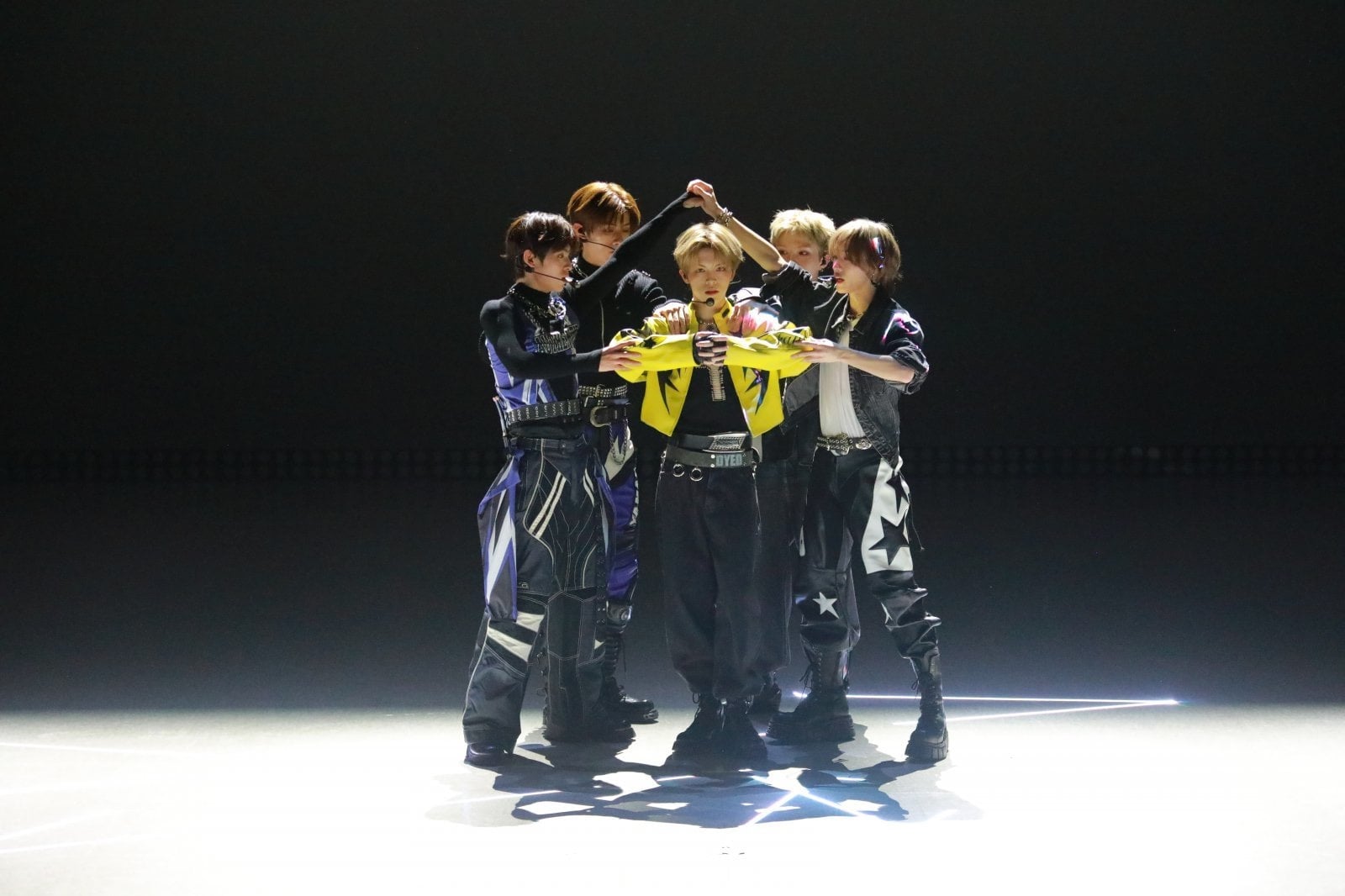 All-Chinese K-pop boy group AM8IC debuts with dark fantasy concept