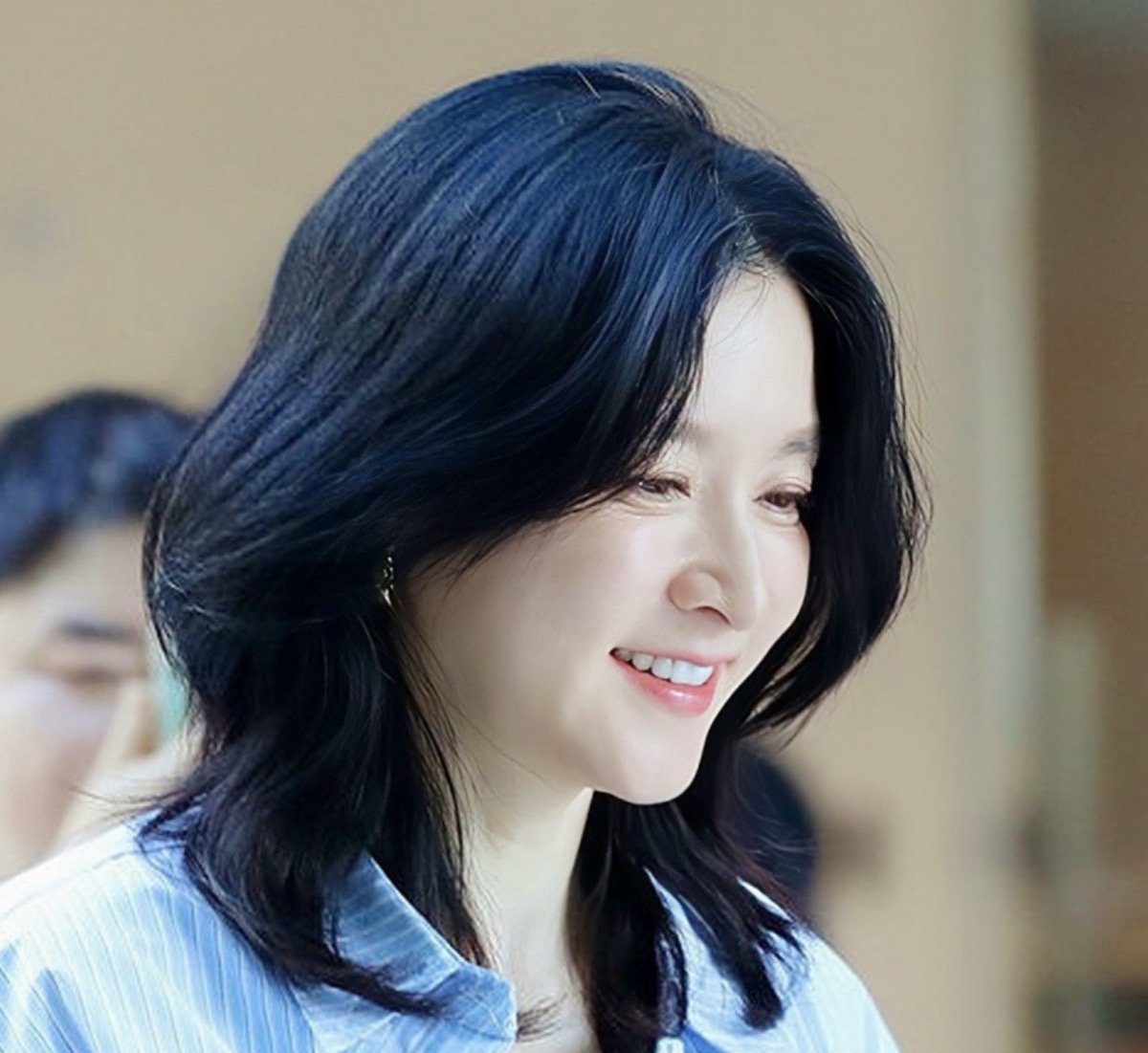 Actress Lee Young Ae donates 10 million KRW (~7,000 USD) to help Thai student in medical crisis