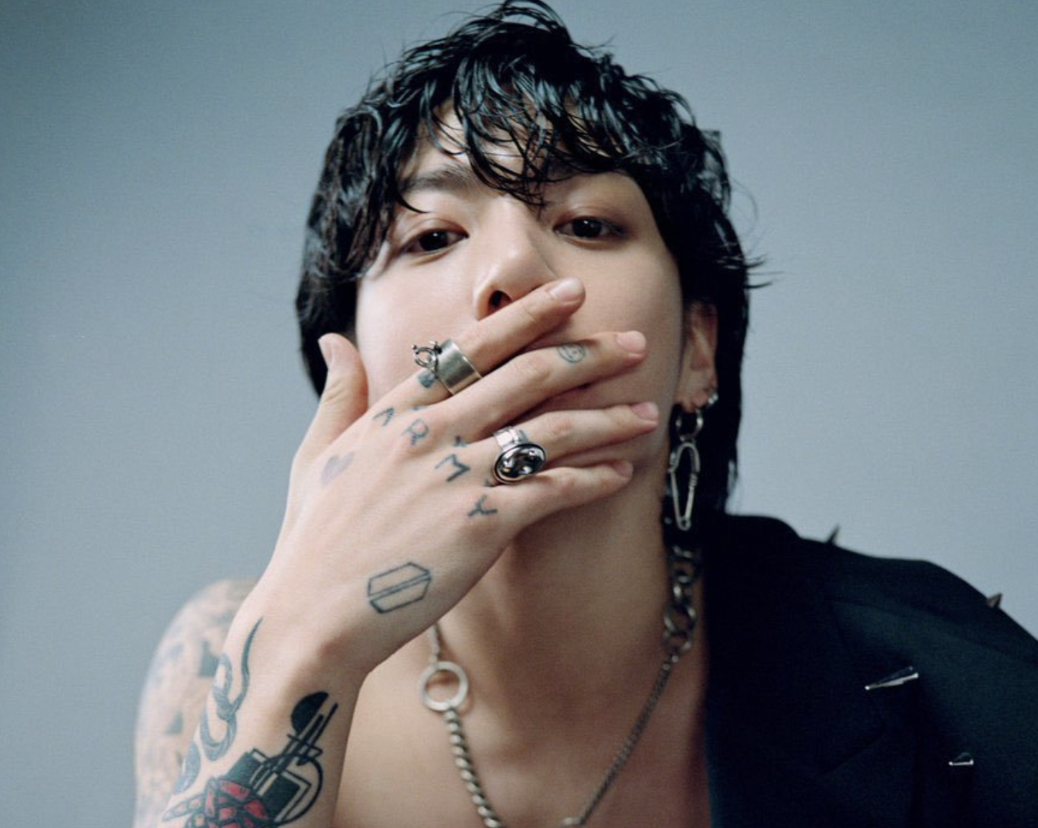 จองกุก BTS กลายเป็นศิลปินเดี่ยวชาวเอเชียคนแรกที่ทำลายสถิติหลายรายการใน Billboard และ Spotify