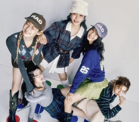 FIFTY FIFTY, Keena, Chanelle Moon, Hana, Yewon, Athena