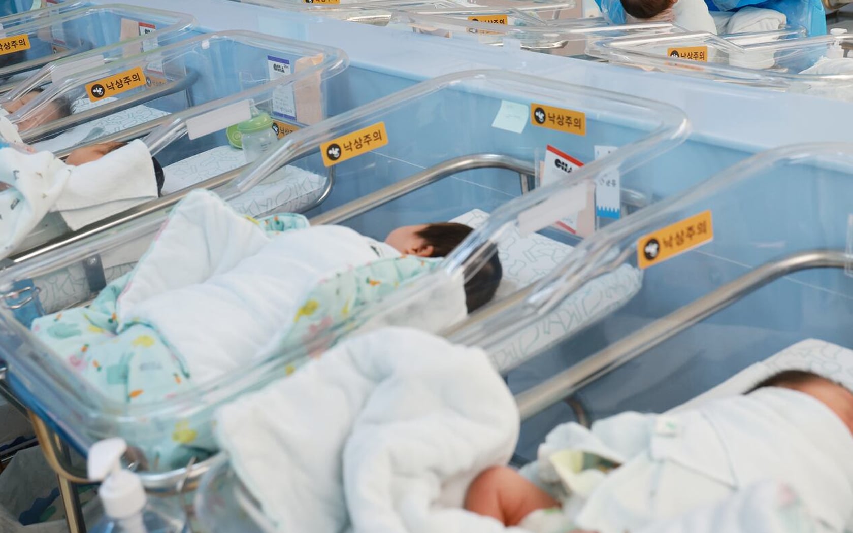 South Korea sees largest surge in marriages and births in 18 years