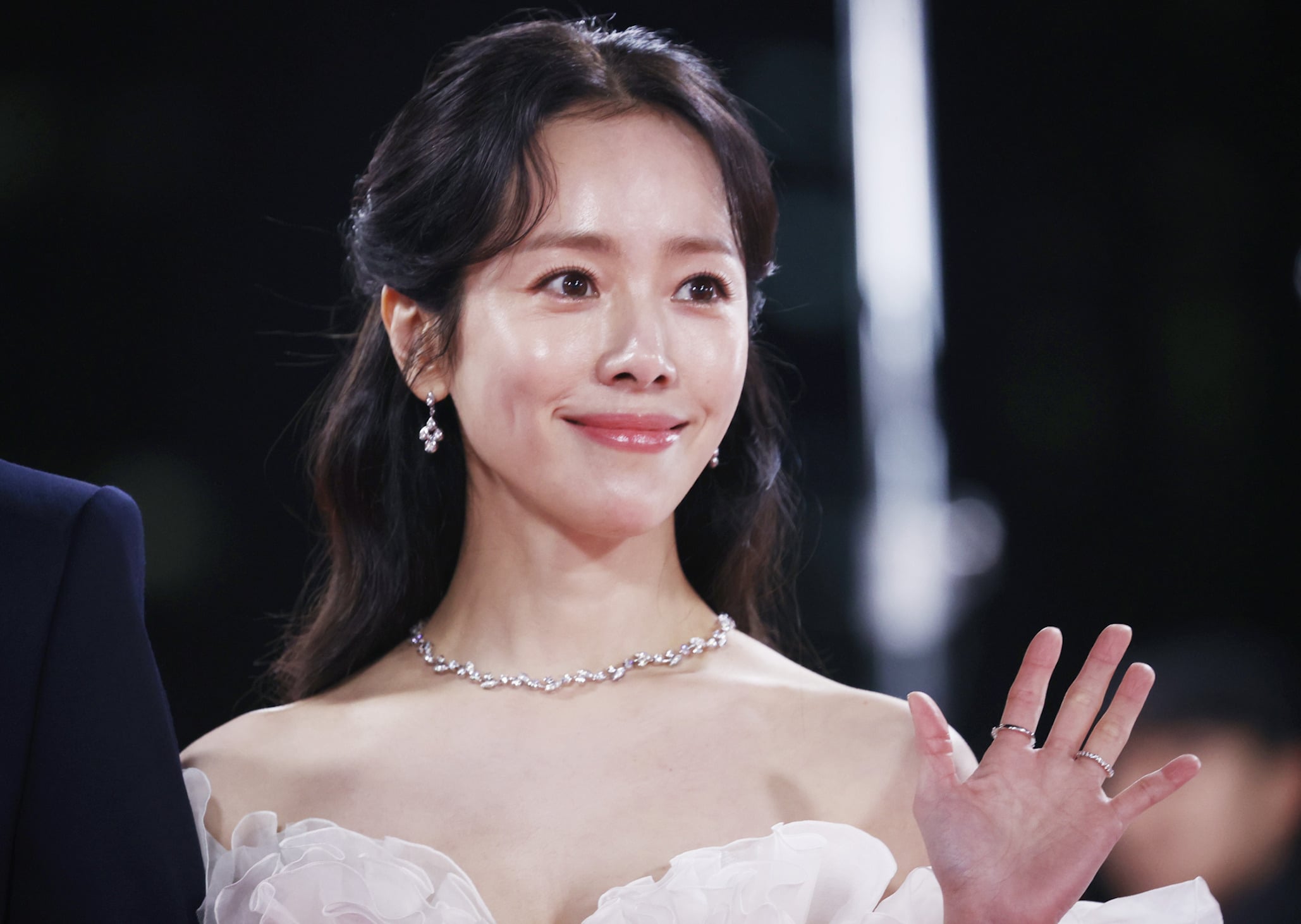 Han Ji Min donates 100 million KRW (about 70,000 USD) to Seoul National University Children’s Hospital