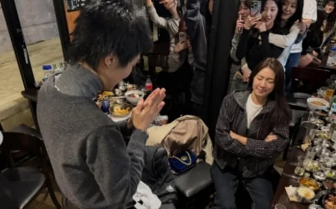 Hong Jin Kyung, misc.