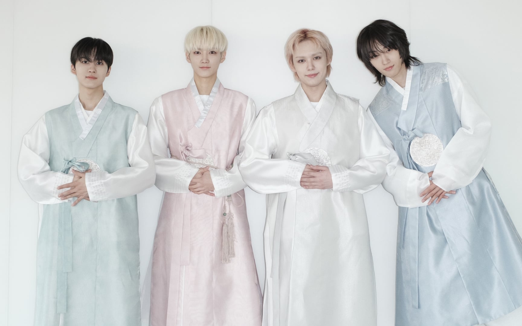 FNC Entertainment's rookie band AxMxP sends out Seollal (Lunar New Year) greetings