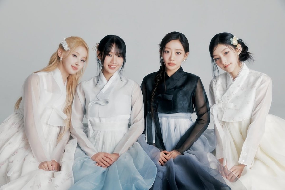 KISS OF LIFE share graceful Lunar New Year greetings in traditional hanbok
