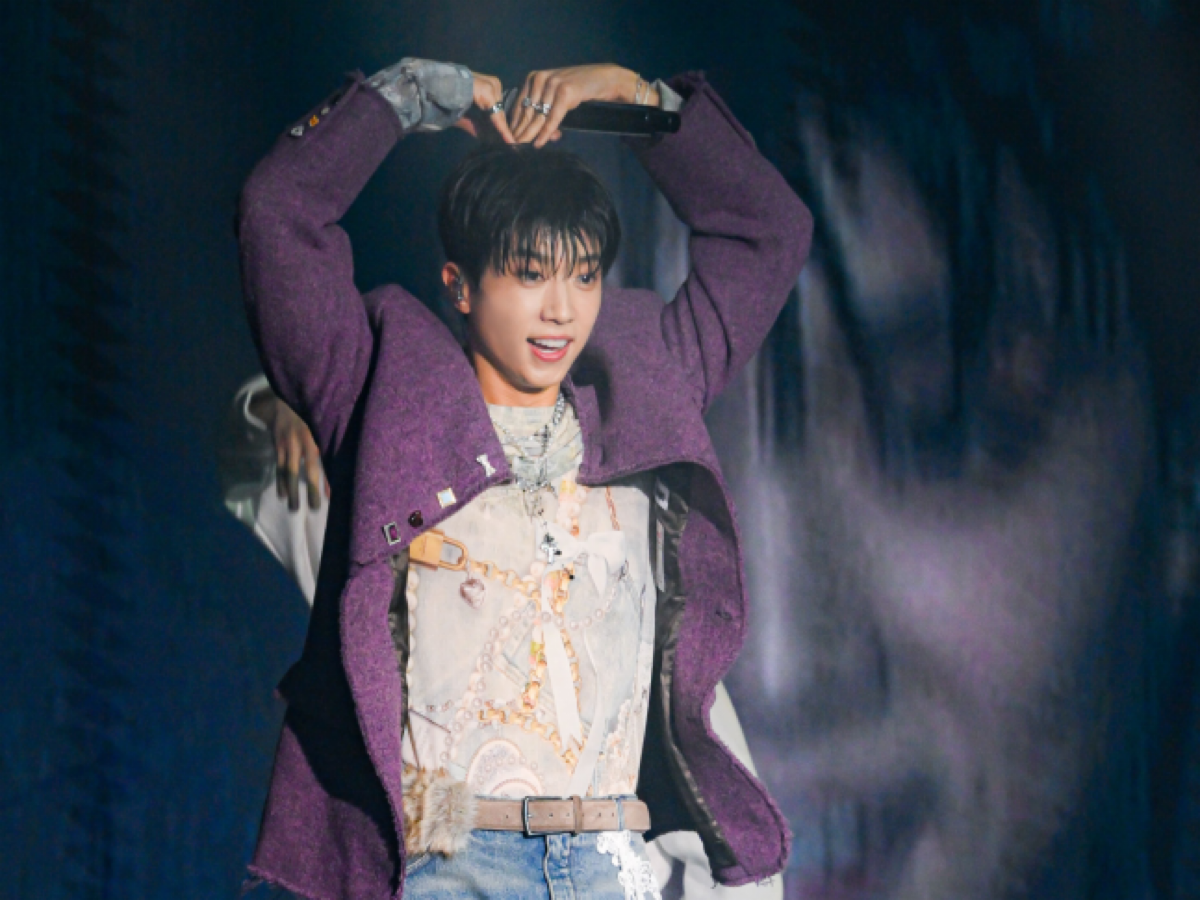 Jang Wooyoung wraps up ‘Half Half’ solo concert tour with Taipei show