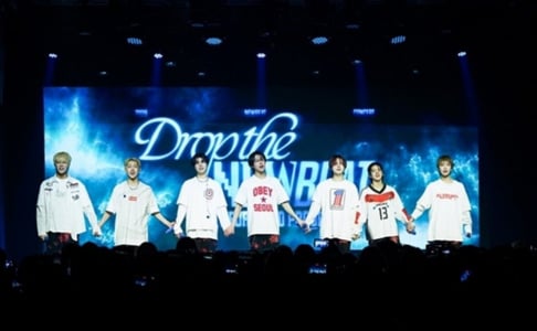 Taeyeon, Tiffany Young, NEWBEAT