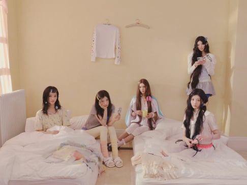 ILLIT, Yunah, Minju, Moka, Wonhee, Iroha